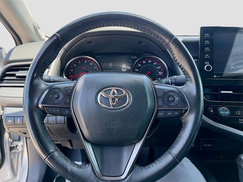 Used 2024 Toyota Camry XSE image 11