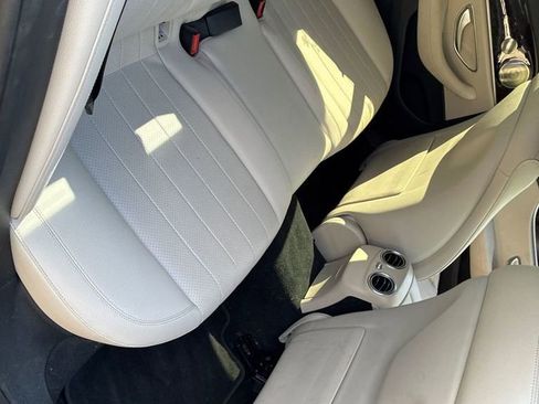 Used 2021 Mercedes-Benz E 450 4MATIC Sedan image 11
