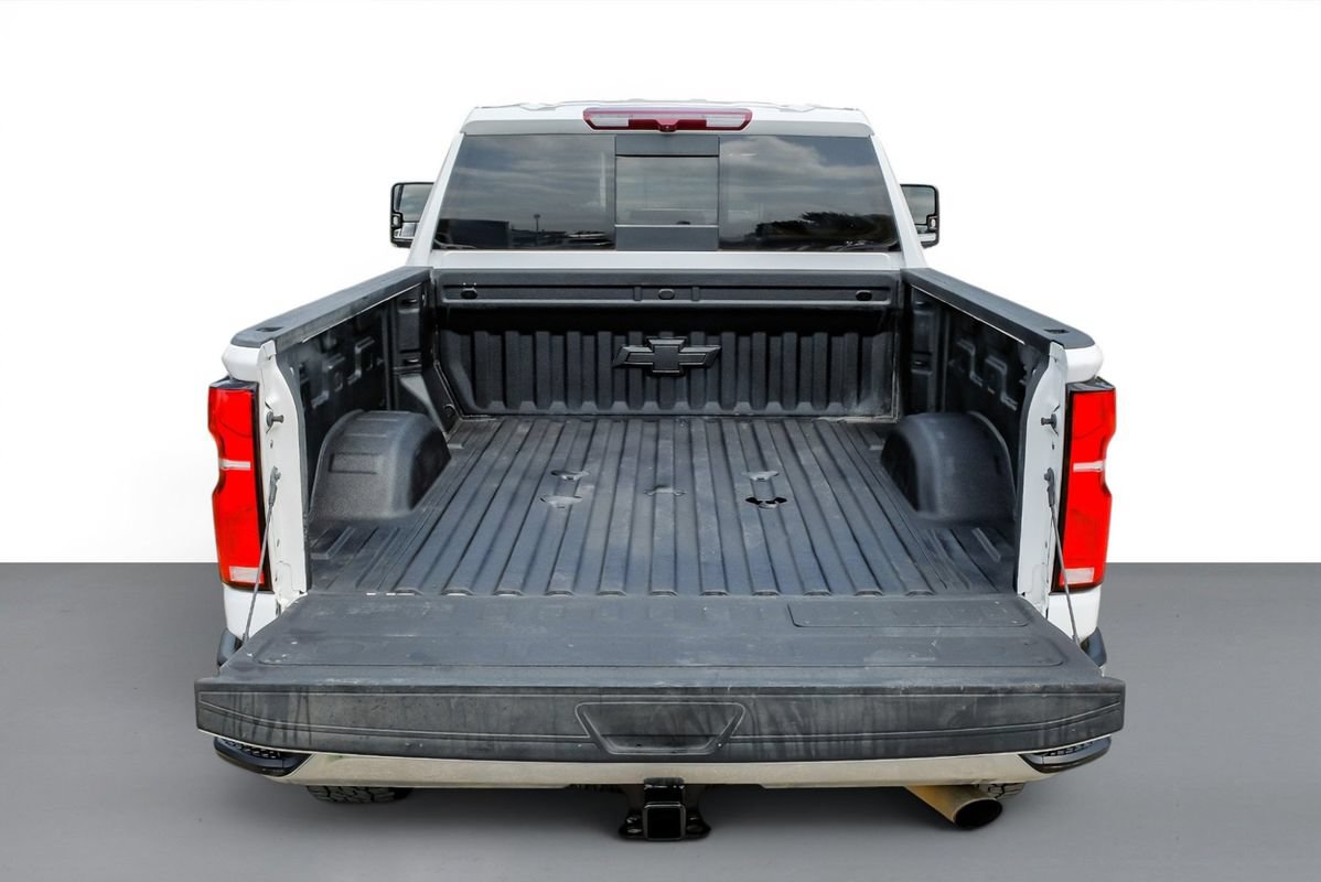 Used 2025 Chevrolet Silverado 2500 LTZ w/ LTZ Convenience Package AWD/4WD image 61