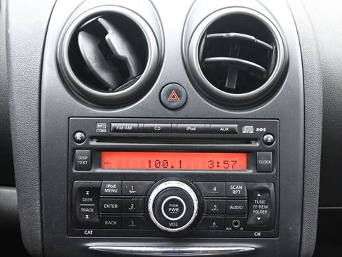 Used 2012 Nissan Rogue S image 12