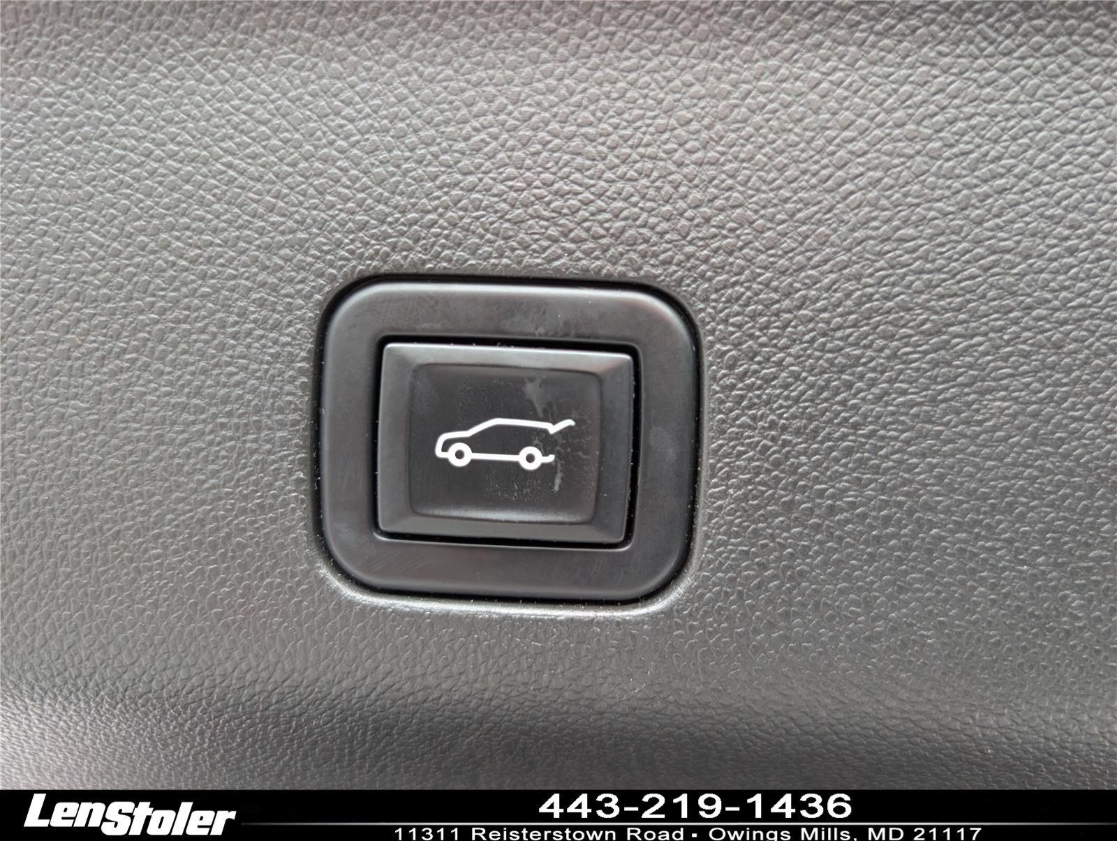 Used 2022 Cadillac Escalade Sport Platinum AWD/4WD image 15
