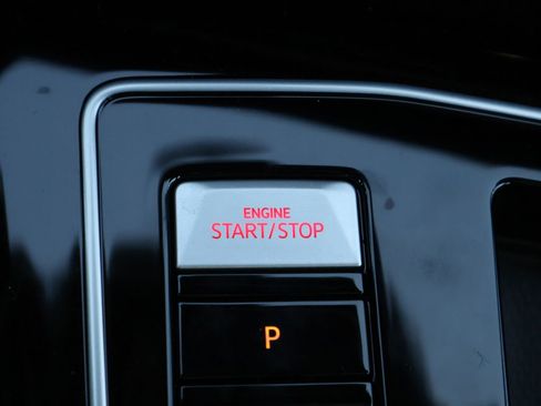 New 2026 Volkswagen GTI SE FWD image 29