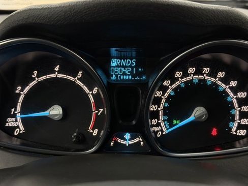Used 2014 Ford Fiesta SE w/ Equipment Group 201B image 16