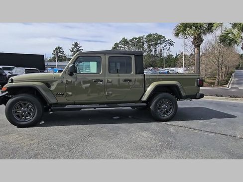 New 2026 Jeep Gladiator Sport AWD/4WD image 26