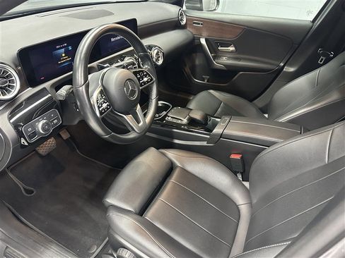 Used 2022 Mercedes-Benz A 220 4MATIC image 2