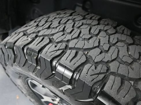Used 2019 Jeep Wrangler Unlimited Rubicon AWD/4WD image 12