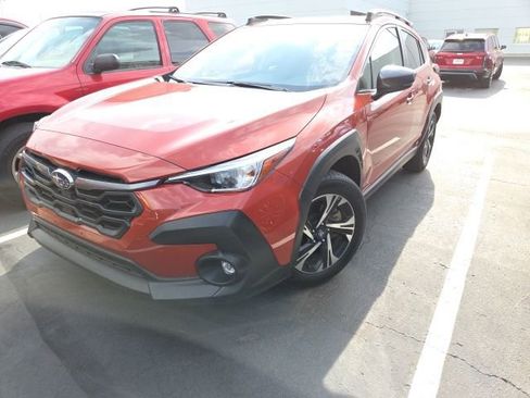 Used 2025 Subaru Crosstrek 2.0i Premium image 2