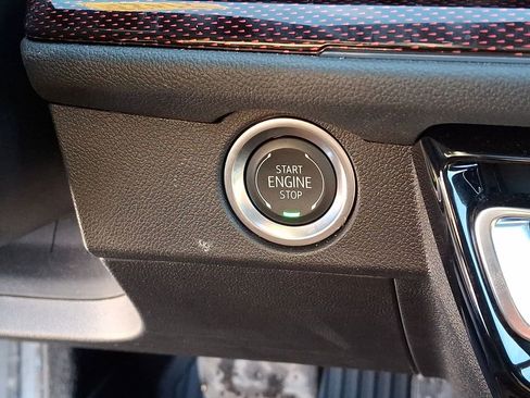 Used 2024 Chevrolet Traverse Z71 w/ Enhanced Driving Package image 25