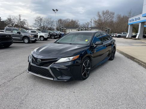 Used 2019 Toyota Camry XSE w/ Navigation Package image 4