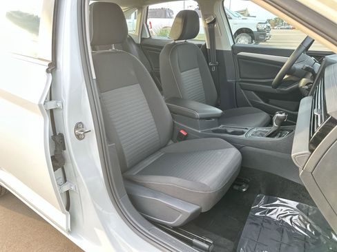 Used 2025 Volkswagen Jetta S image 21