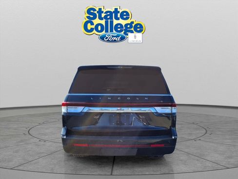 Used 2022 Lincoln Navigator Reserve image 5