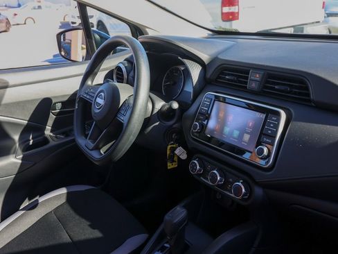 Used 2025 Nissan Versa S w/ Trunk Package image 23