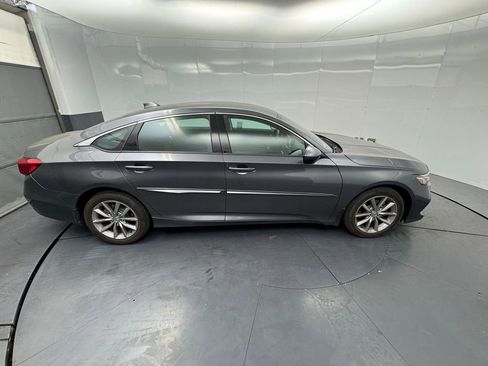 Used 2022 Honda Accord LX image 6