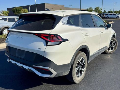 Used 2023 Kia Sportage LX AWD/4WD image 5