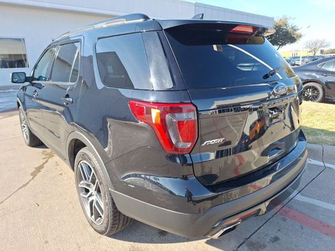 Used 2016 Ford Explorer Sport w/ Equipment Group 401A image 4