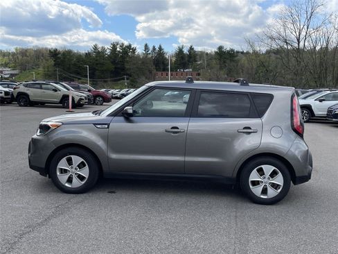 Used 2016 Kia Soul image 2
