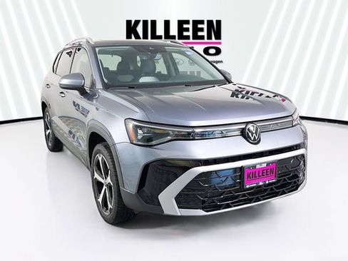 Used 2025 Volkswagen Taos SEL image 1