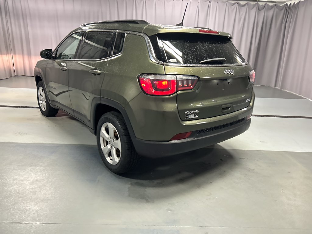 Used 2019 Jeep Compass Latitude w/ Cold Weather Group AWD/4WD image 5