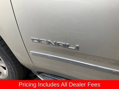 Used 2017 GMC Yukon XL Denali w/ Open Road Package RWD image 7