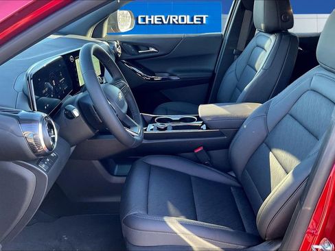 New 2026 Chevrolet Equinox LT w/ Convenience Package II image 24