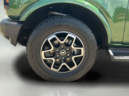 Certified 2025 Ford Bronco Outer Banks AWD/4WD image 29