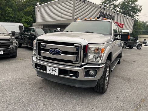 Used 2016 Ford F350 Lariat AWD/4WD image 3