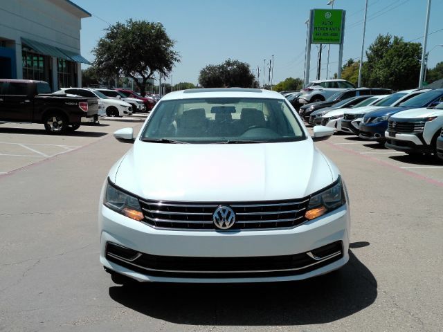 Used 2019 Volkswagen Passat 2.0T Wolfsburg w/ Wheels & Sunroof Package FWD image 3