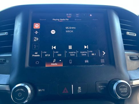 Used 2022 RAM 2500 Big Horn AWD/4WD image 27