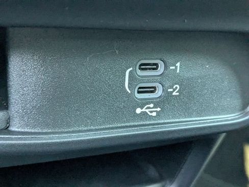 New 2026 Chrysler Pacifica Select FWD image 21