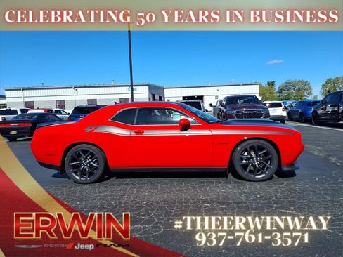 Certified 2022 Dodge Challenger R/T w/ Blacktop Package image 2