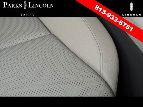 New 2026 Lincoln Aviator 2WD image 16