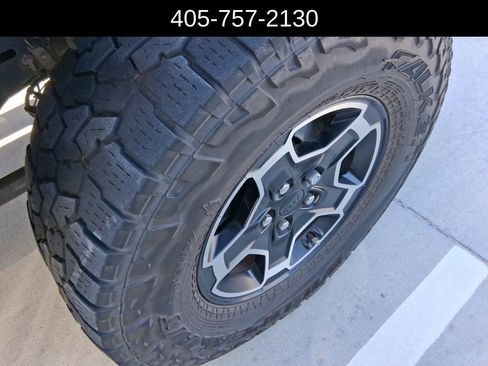 Used 2020 Jeep Gladiator Overland image 9