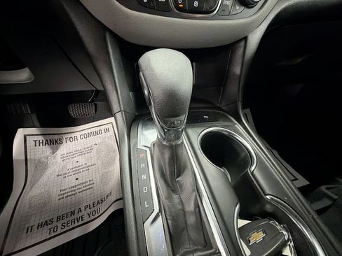 Used 2024 Chevrolet Equinox LT FWD image 15