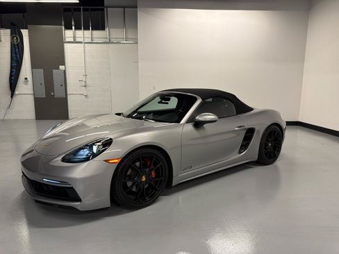 Used 2018 Porsche 718 Boxster GTS RWD image 31