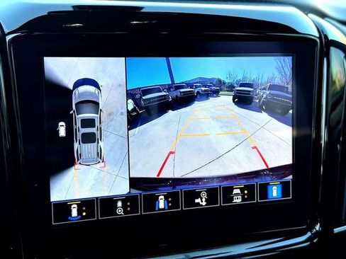 Used 2022 Chevrolet Traverse Premier w/ LPO, Floor Liner Package image 21