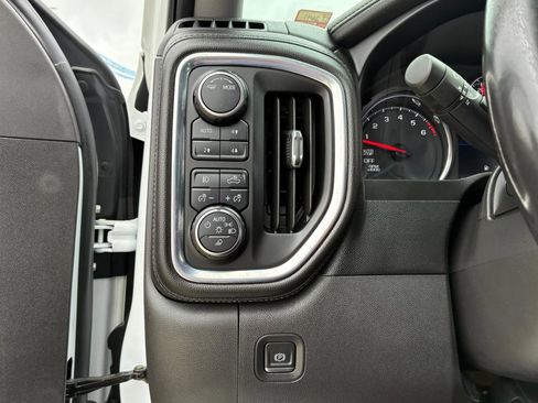 Used 2021 Chevrolet Silverado 1500 LTZ AWD/4WD image 24