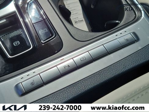 New 2026 Kia Carnival EX FWD image 31