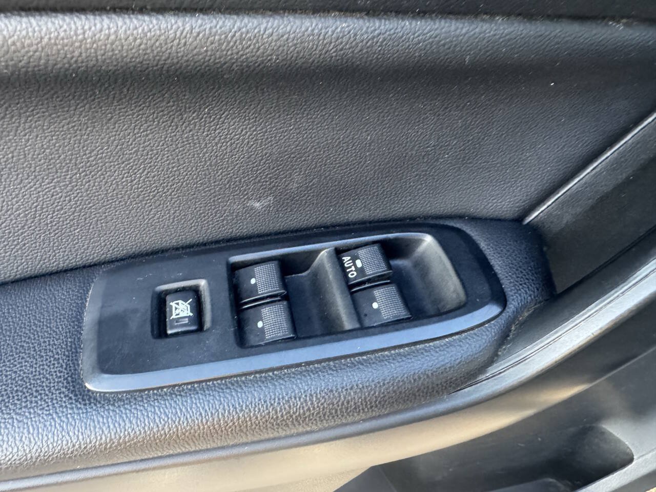 Used 2019 Ford Ranger XL w/ Equipment Group 101A Mid RWD image 9