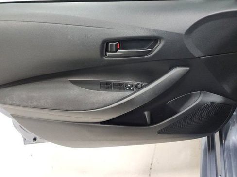 Used 2022 Toyota Corolla LE FWD image 21