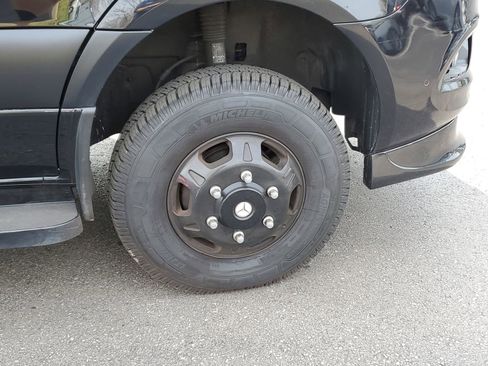 Used 2023 Mercedes-Benz Sprinter 3500 image 6