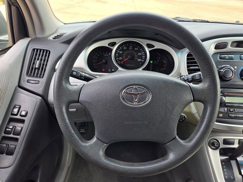 Used 2005 Toyota Highlander 2WD V6 image 17