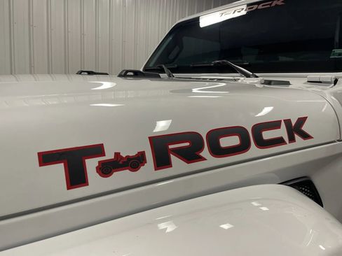 Used 2024 Jeep Wrangler High Altitude image 15