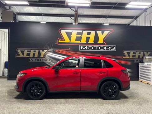 Used 2024 Honda HR-V Sport image 3