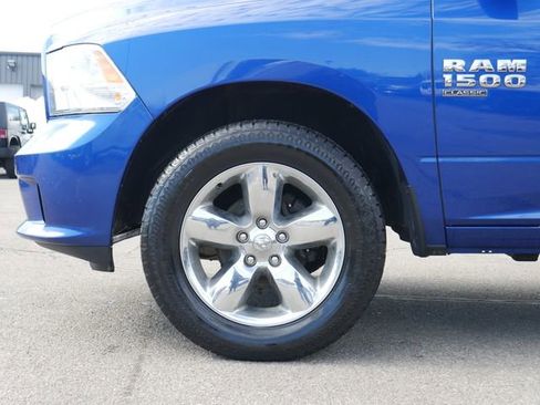 Used 2019 RAM 1500 Express w/ Express Value Package image 10