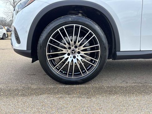 New 2026 Mercedes-Benz GLC 300 image 12