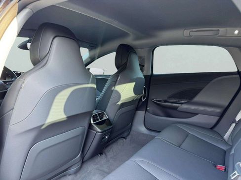Used 2025 Lucid Air Pure image 38