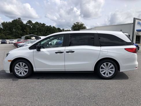 Certified 2021 Honda Odyssey LX image 5