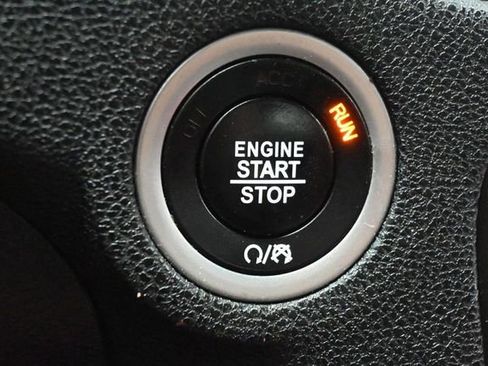Used 2018 Dodge Charger R/T Scat Pack RWD image 20