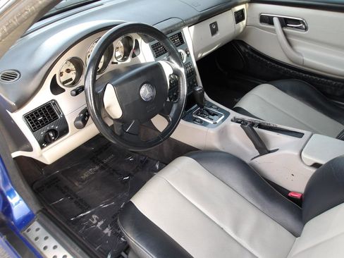 Used 1999 Mercedes-Benz SLK 230 2dr Kompressor Roadster 2.3L image 9