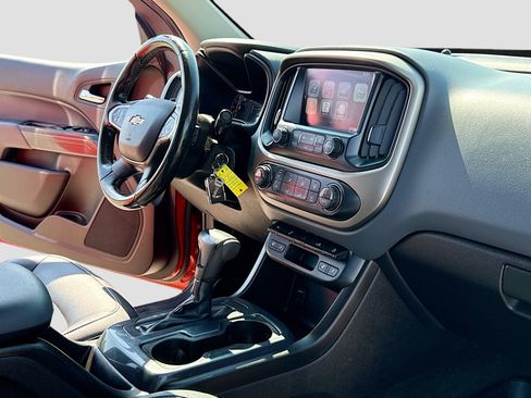 Used 2016 Chevrolet Colorado Z71 AWD/4WD image 5